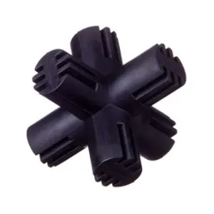 Jucarie BK Cruce Cauciuc Neagra 12.5 cm