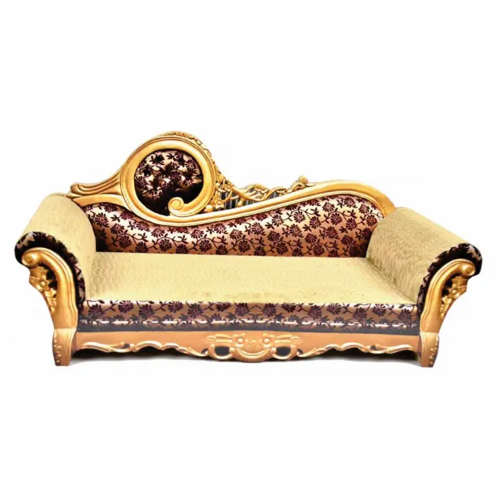 Carton de zgariat pentru pisici, model canapea roiala, 63.5   29.85   25.4 cm, Crem