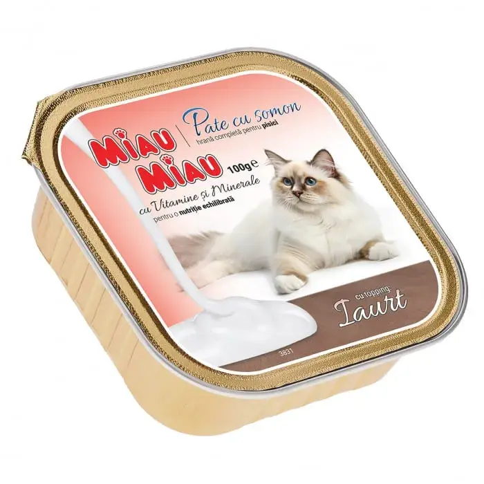 Pateu pentru pisici Miau Miau cu somon  topping de iaurt 100 gr