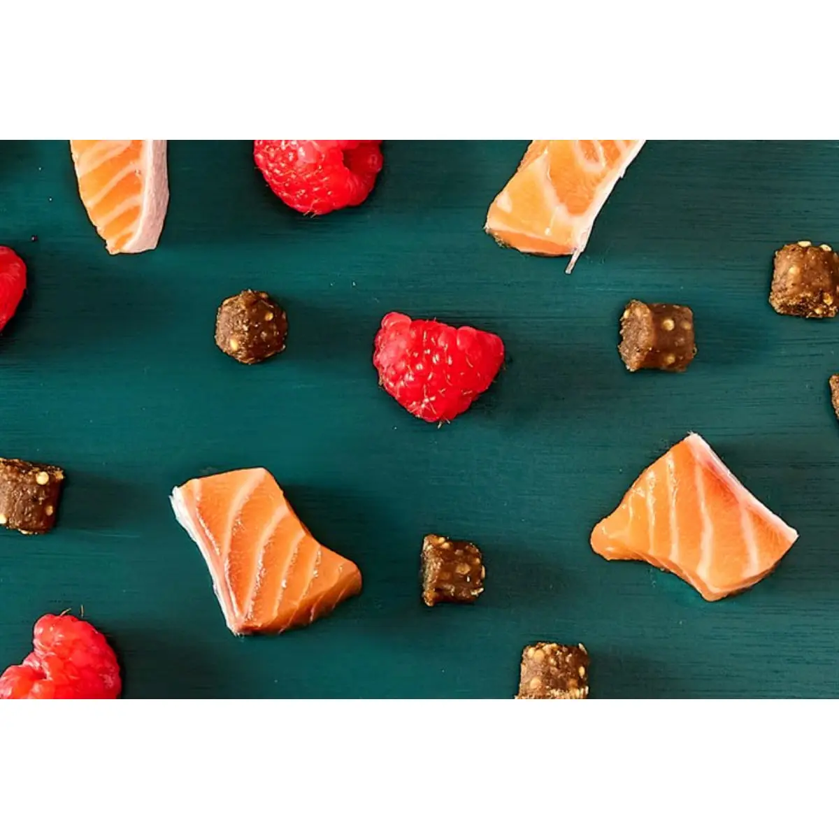 TRIBAL Trainers, XS-XL, Pastrav si Zmeura, punguta recompense fara cereale caini, 80g - Image 3